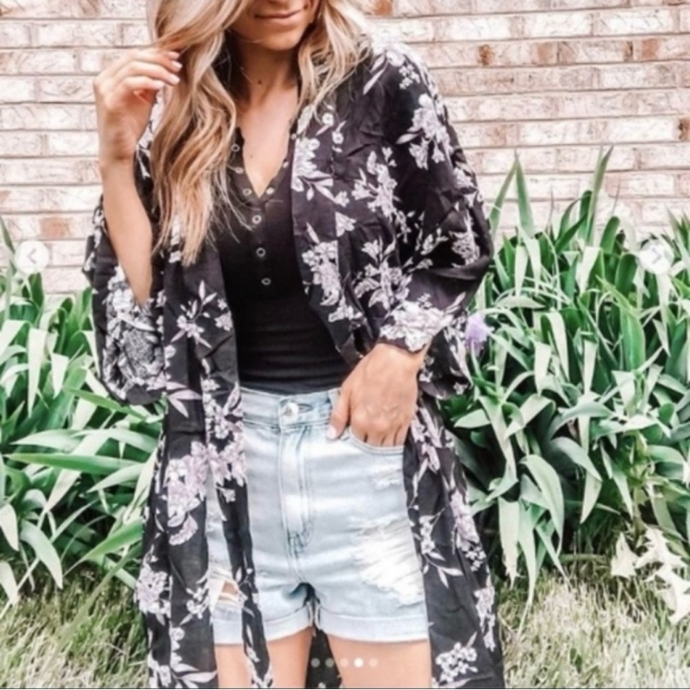 Spiritual Gangster Black Floral “Maya” Kimono OSFM, NEW NIP - Picture 7 of 8